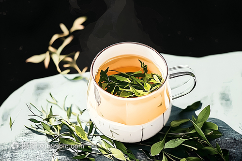 茶杯与茶叶